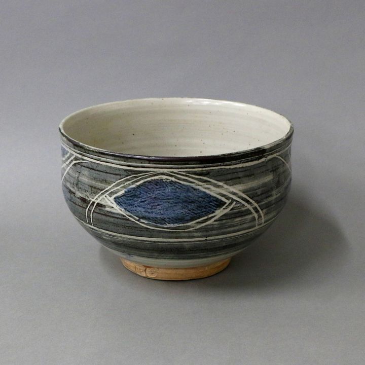 Alexander Sharp (Morar Pottery) (Scotland 1918-2010) - Large bowl