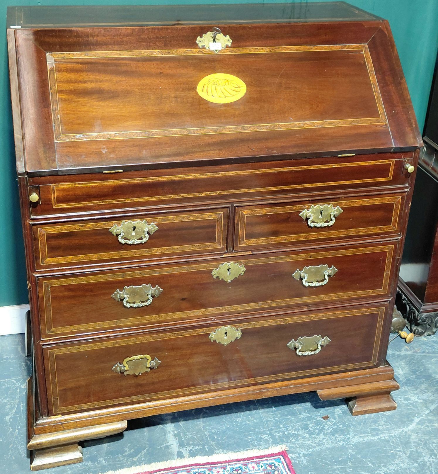 552 · A GEORGIAN BUREAU