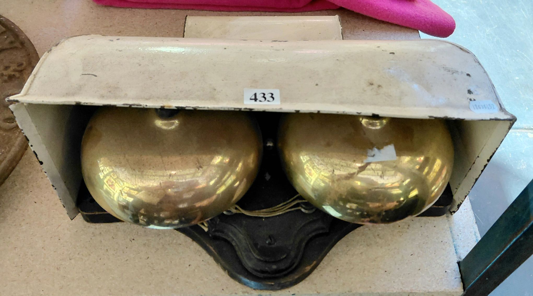 433 · DOUBLE BRASS RINGER