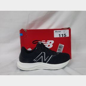 NEW BALANCE DYNASOFT PRO RUN V2 - MPRORLK2 - BLACK (001) - UK 9