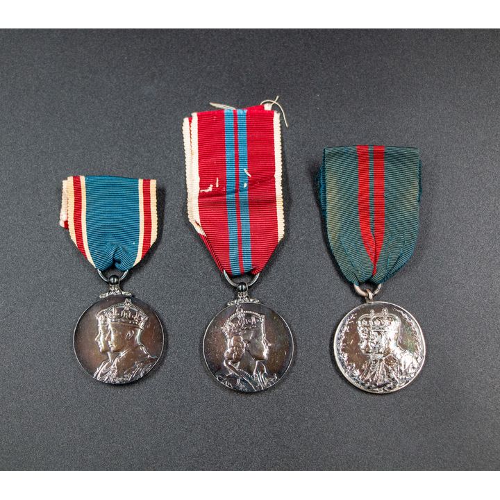 CORONATION MEDALS [3X]