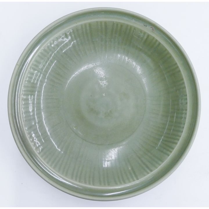 Chinese Yuan/Ming Longquan Celadon Charger