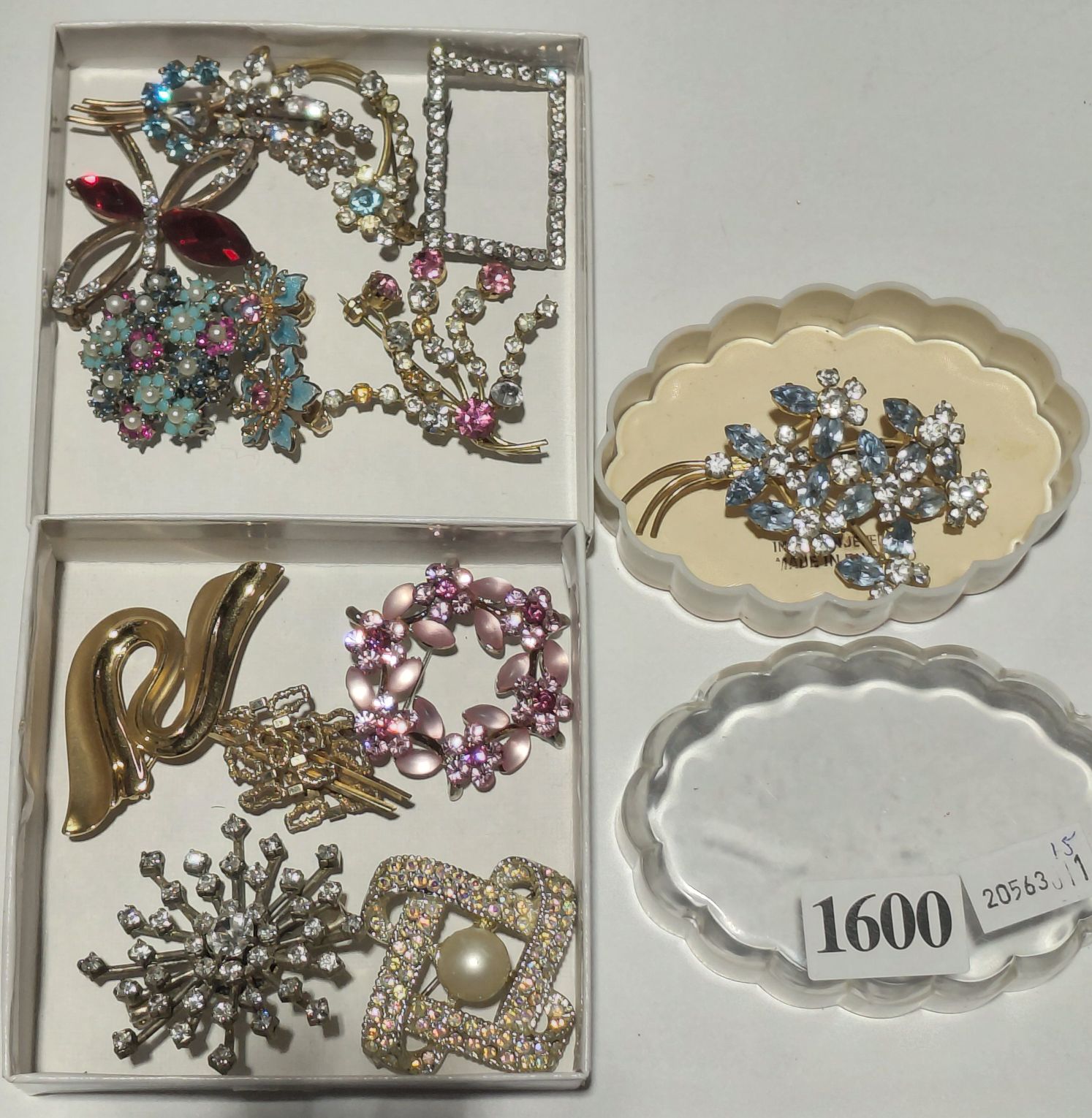 Costume Jewellery Brooches