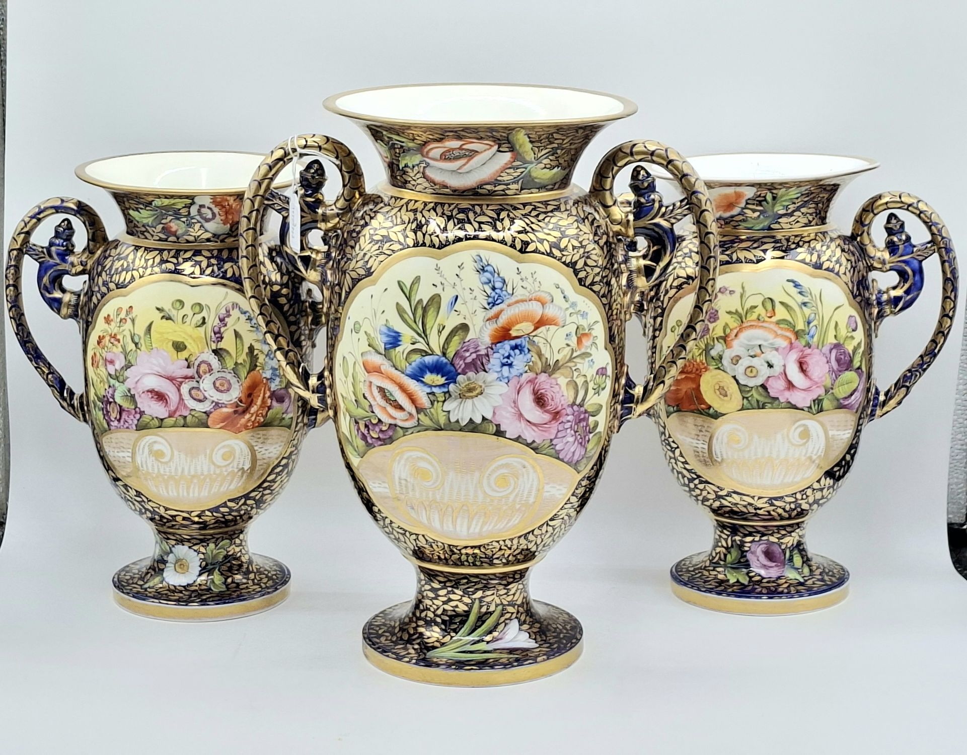 3 · ANTIQUE SPODE GARNITURE SET