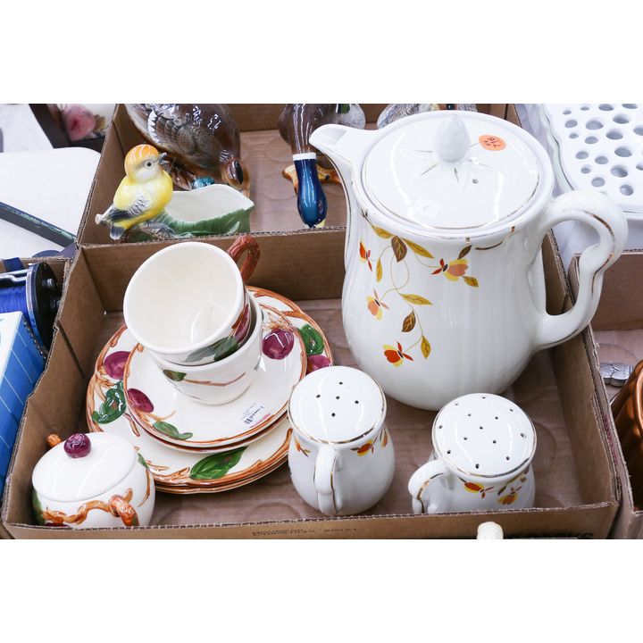Box Hall Teapot Etc