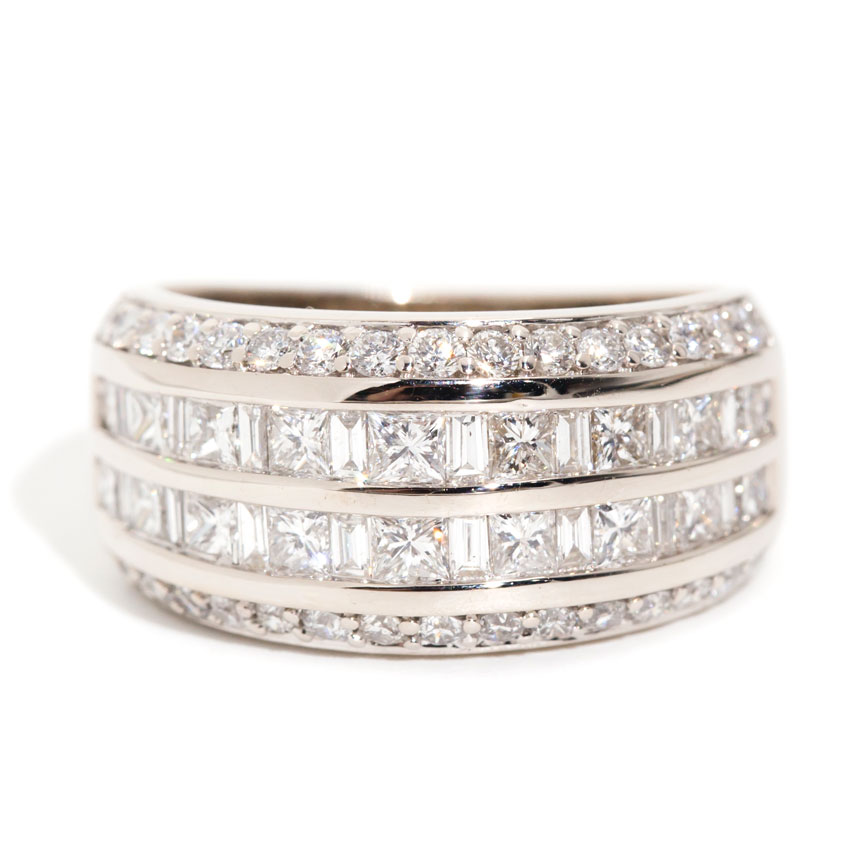 260 · 2.00ct Diamond Dress Ring,