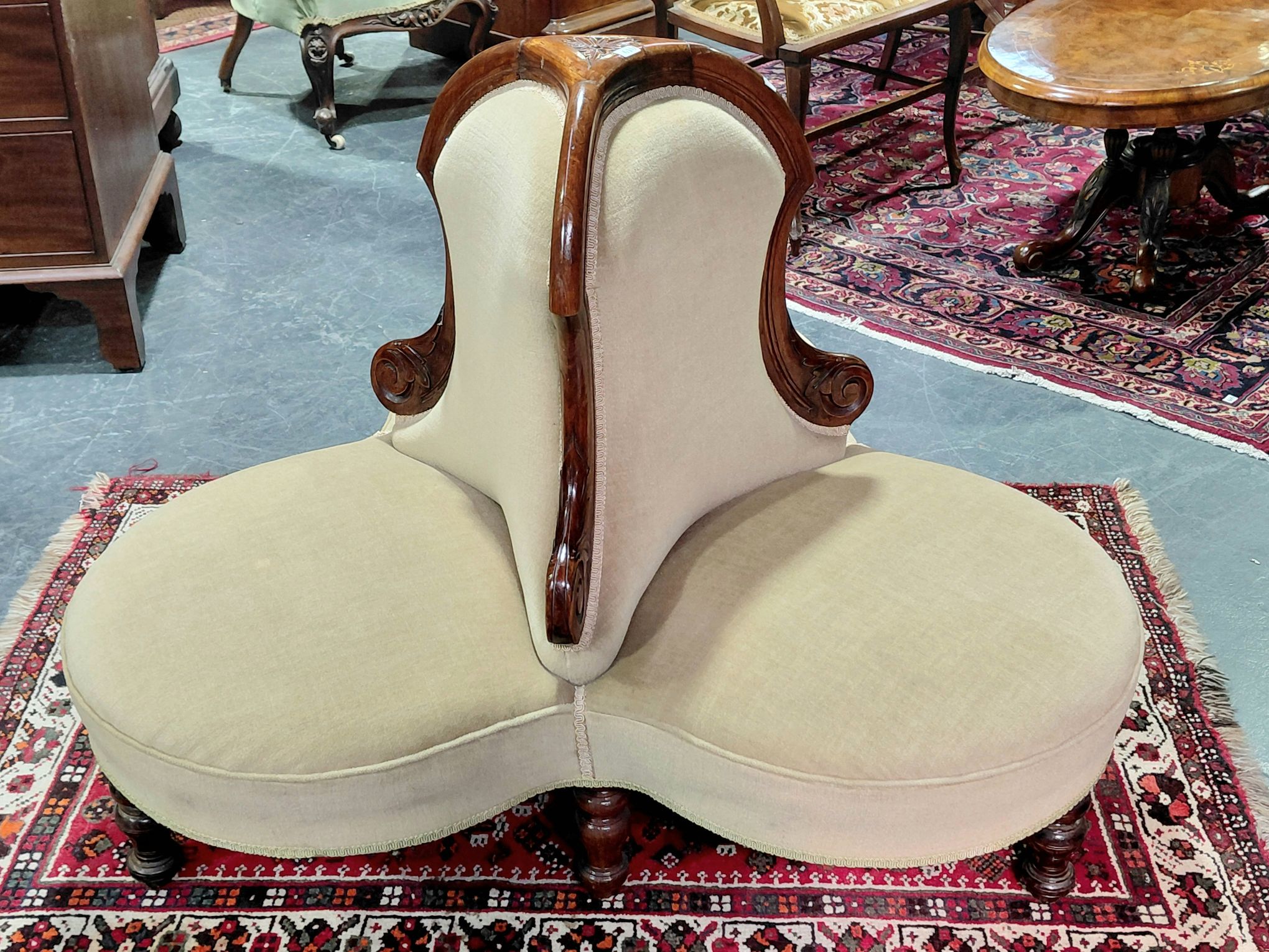 610 · 19TH CENTURY CONVERSATION CHAIR