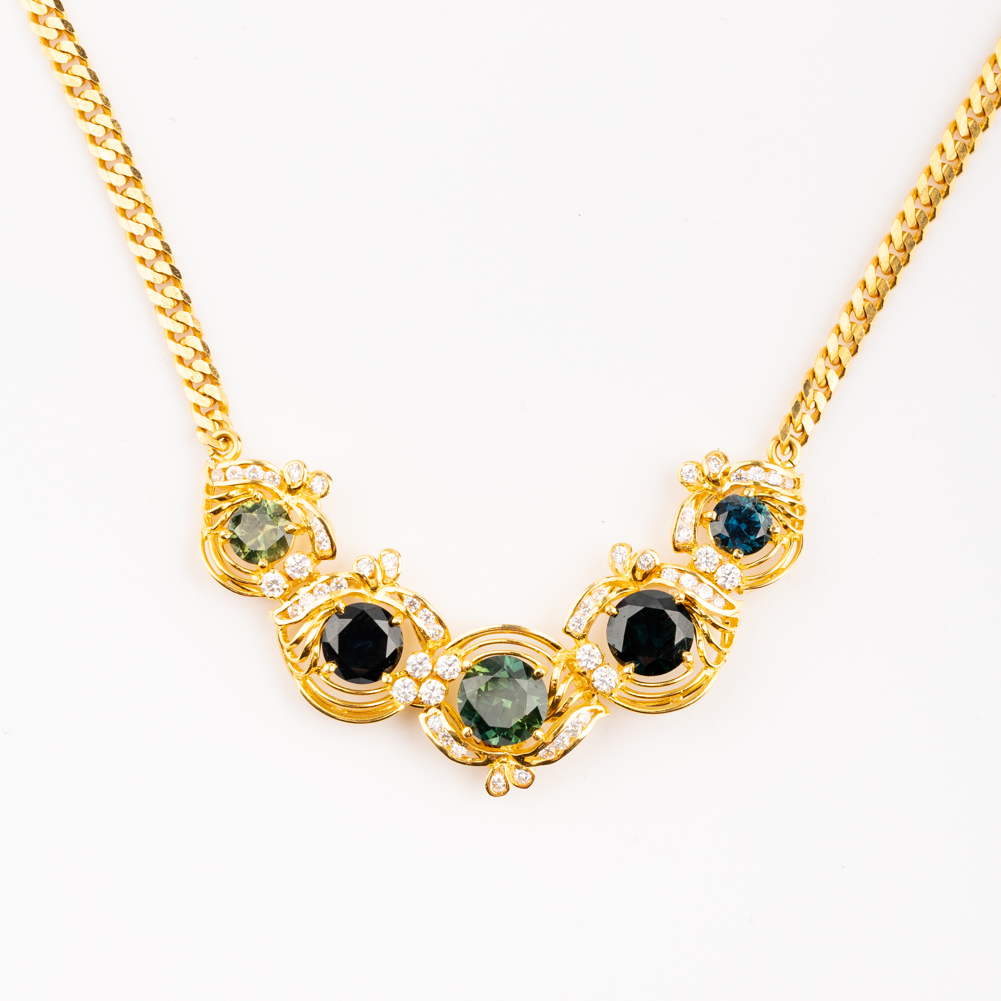46 · Diamond & Sapphire Necklace