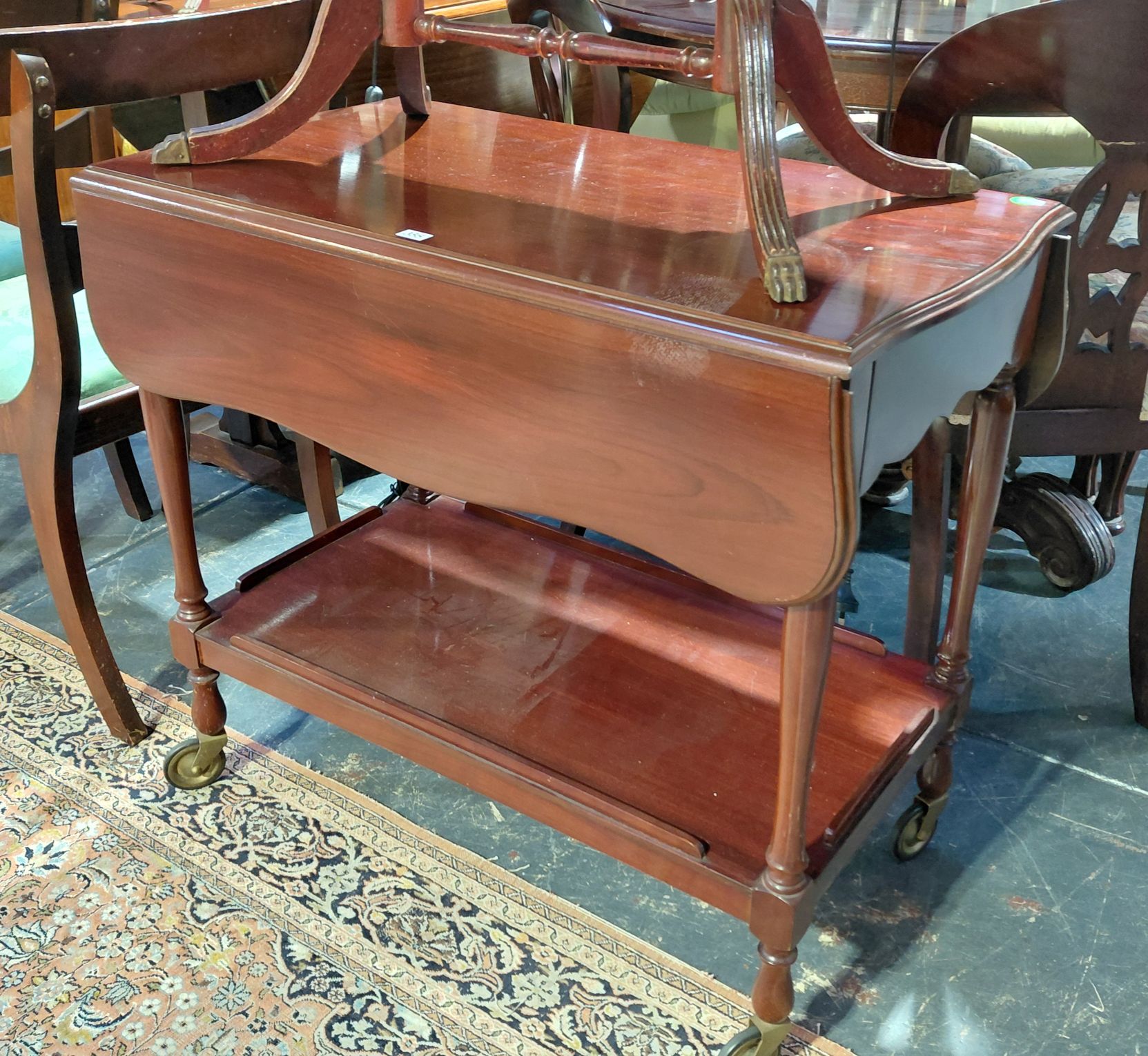 355 · TEA TROLLEY