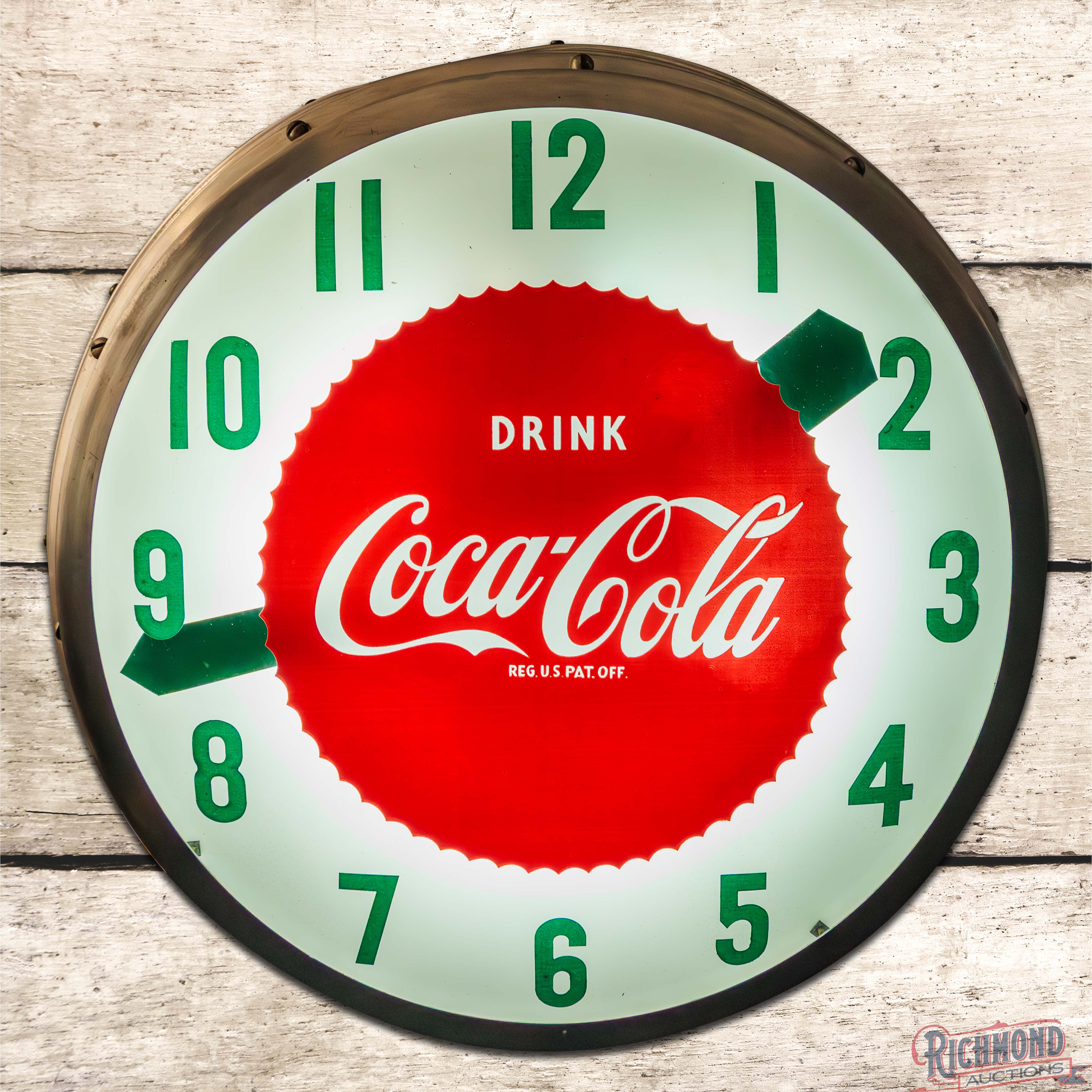 Striking Drink Coca Cola 21