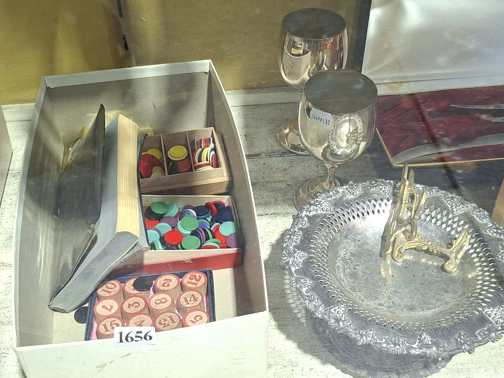 Silverplated Games, Counters And Brassware