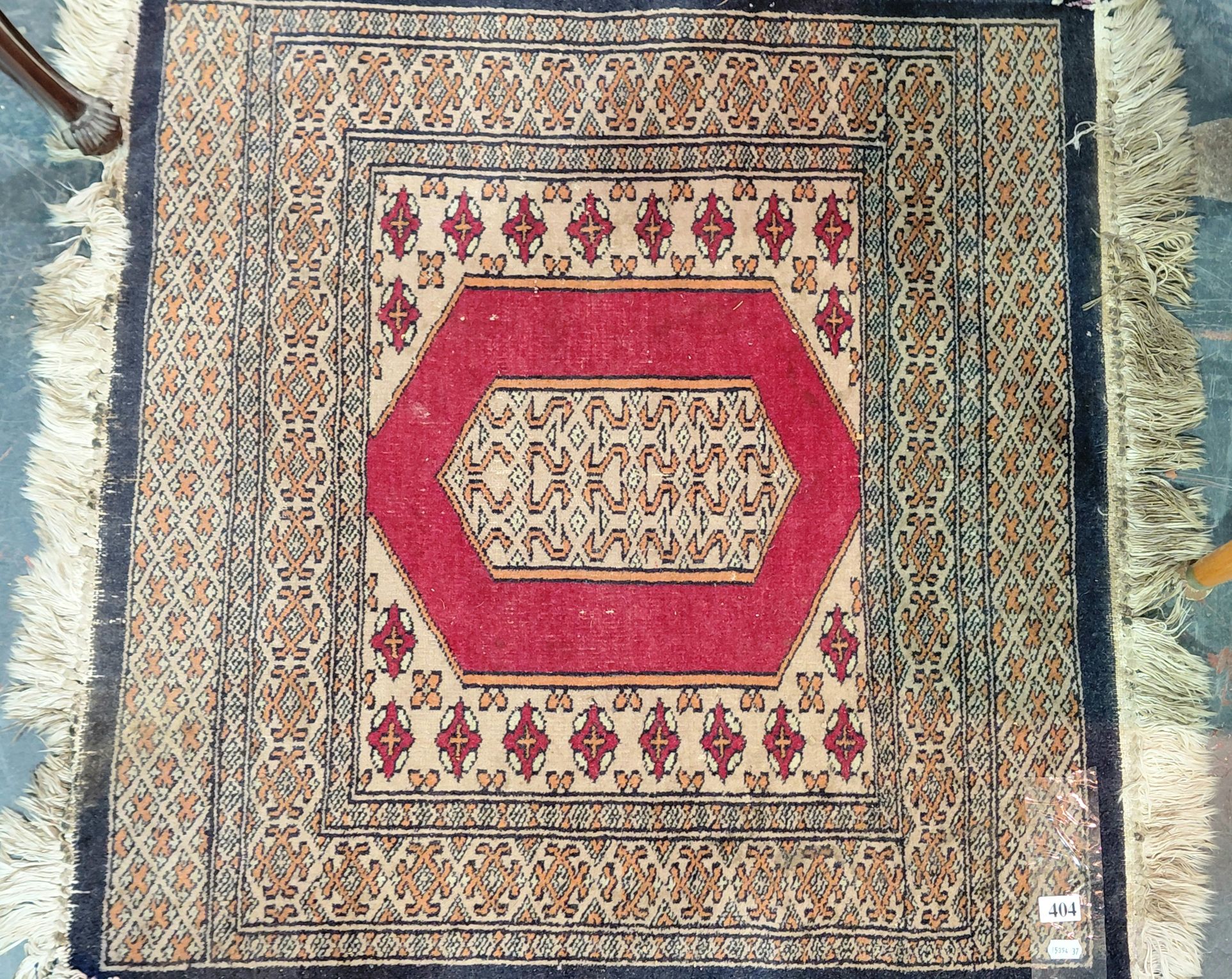 404 · PERSIAN RUG