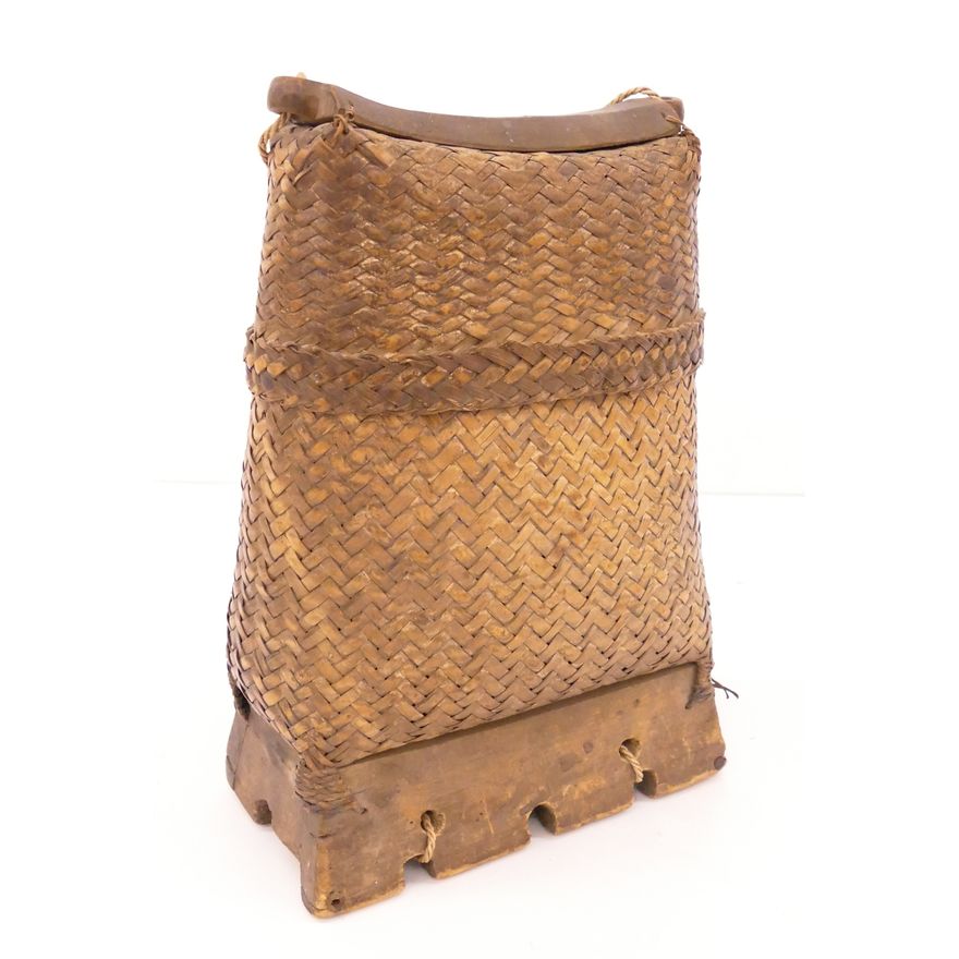 Antique Chinese Covered Basket- 12x8"