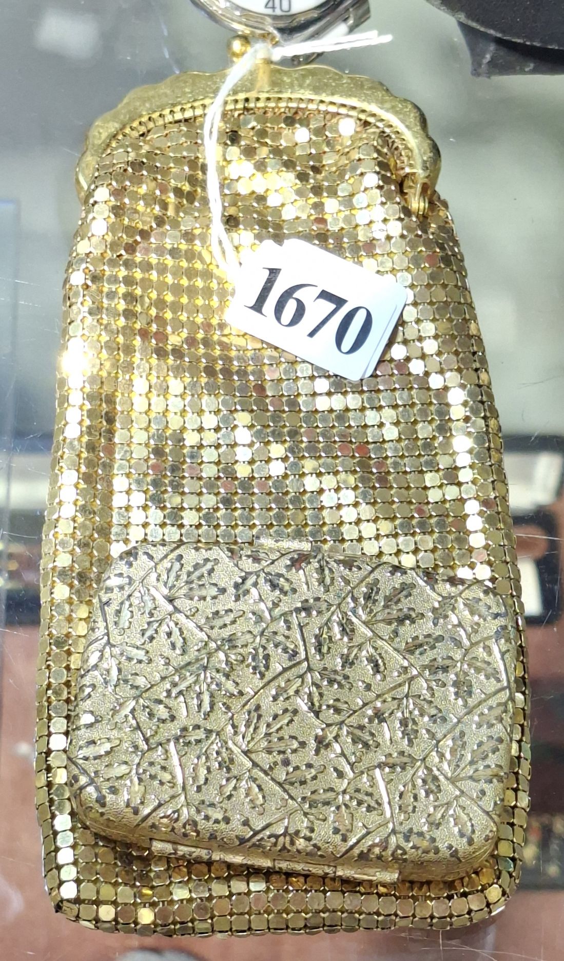 VINTAGE COMPACT