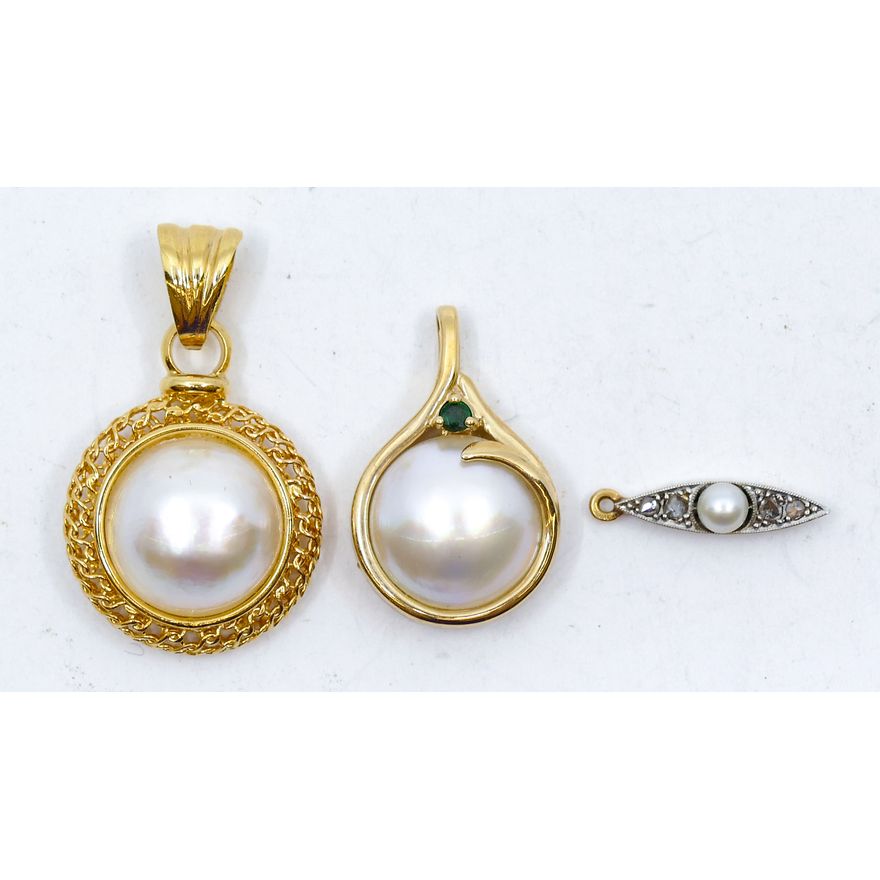 Box 14k Mabe Pearl Pendants etc. - 9.4 Grams TW