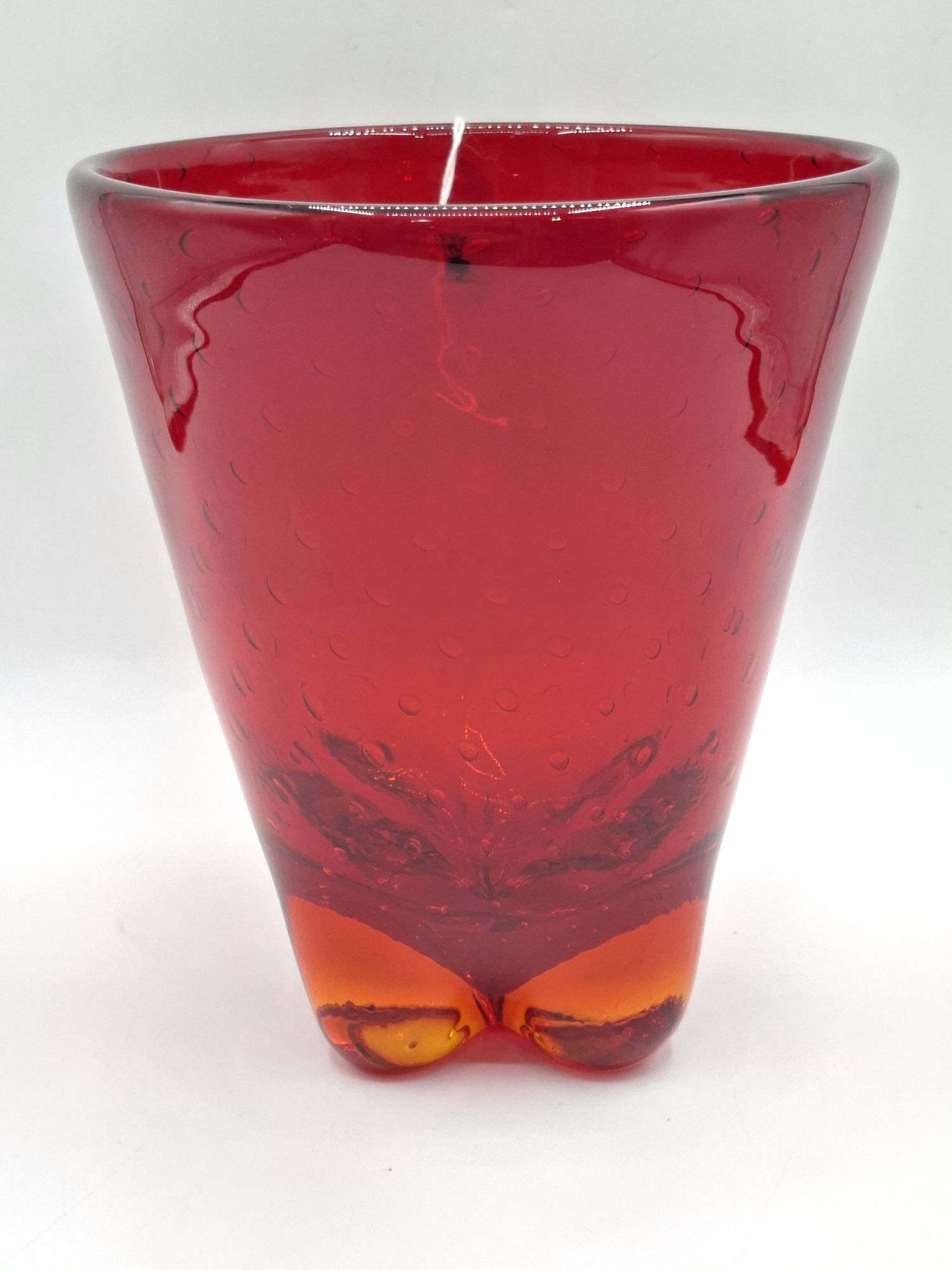 60 · WHITEFRIARS RUBY BUBBLE GLASS