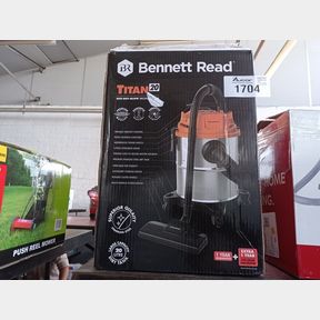BENNETT READ TITAN 20 VACUUM CLEANER