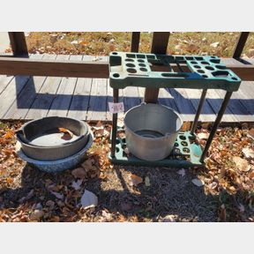 Blue speckeld porcelain pan, containers, tool rack