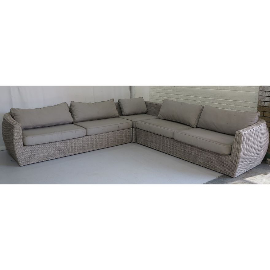 LARGE 3 PIECE ALL WEATHER PATIO SUITE cushions need cleaning