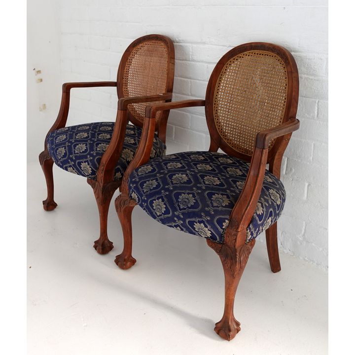 PAIR OF OPEN ARMCHAIRS