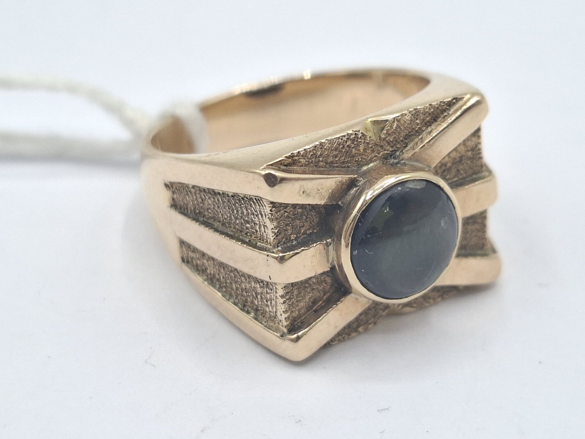 297 · 12CT GOLD GENTS RING