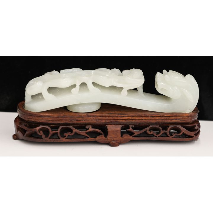 Chinese White Jade Dragon Belt Hook on Stand