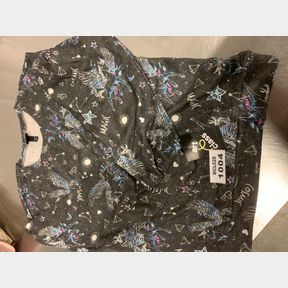 ART CLASS CREW NECK LONG SLEEVE YOUTH SIZE XL (14/16)