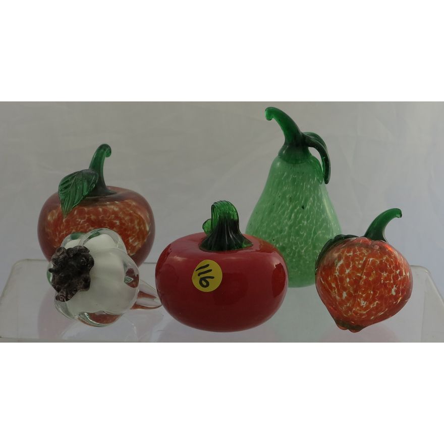 A COLLECTION OF 5 FRUIT-SHAPED GLASS PAPERWEIGHTS.