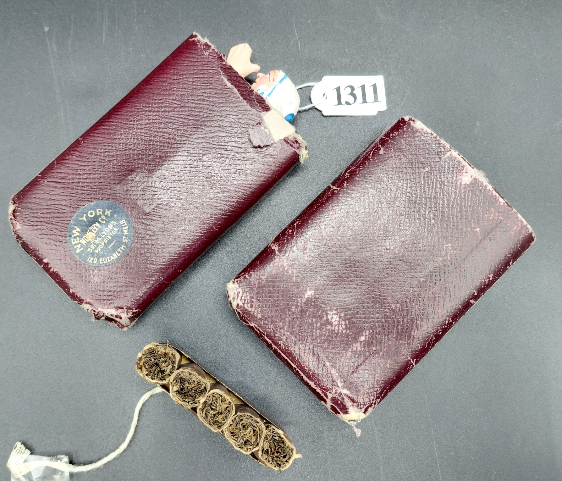 New York Novelty Co Faux Cigar Trick Case