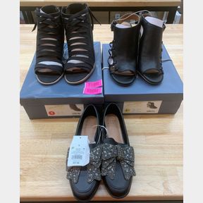 UNIVERSAL THREAD ELDA SHOES SZ 6, UNIVERSAL THREAD MARY-ANN SHOES SZ 6.5 & A NEW DAY SHOES SZ 6