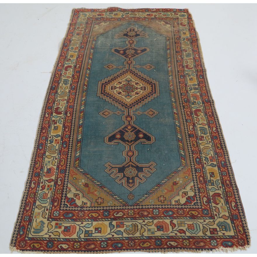 WORN PERSIAN RUG | Westgate Walding Auctioneers