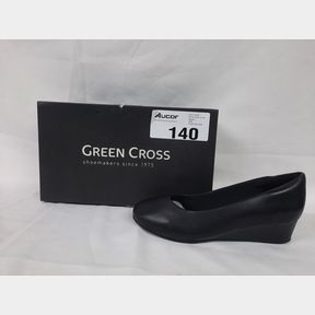 GREEN CROSS GX CO LADIES MEDIUM WEDGE PUMPS SIZE 4 BLACK 51888 -