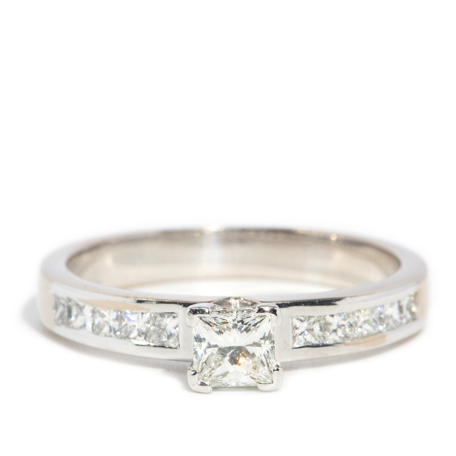 0.76 Carat Diamond Ring in 18ct White Gold