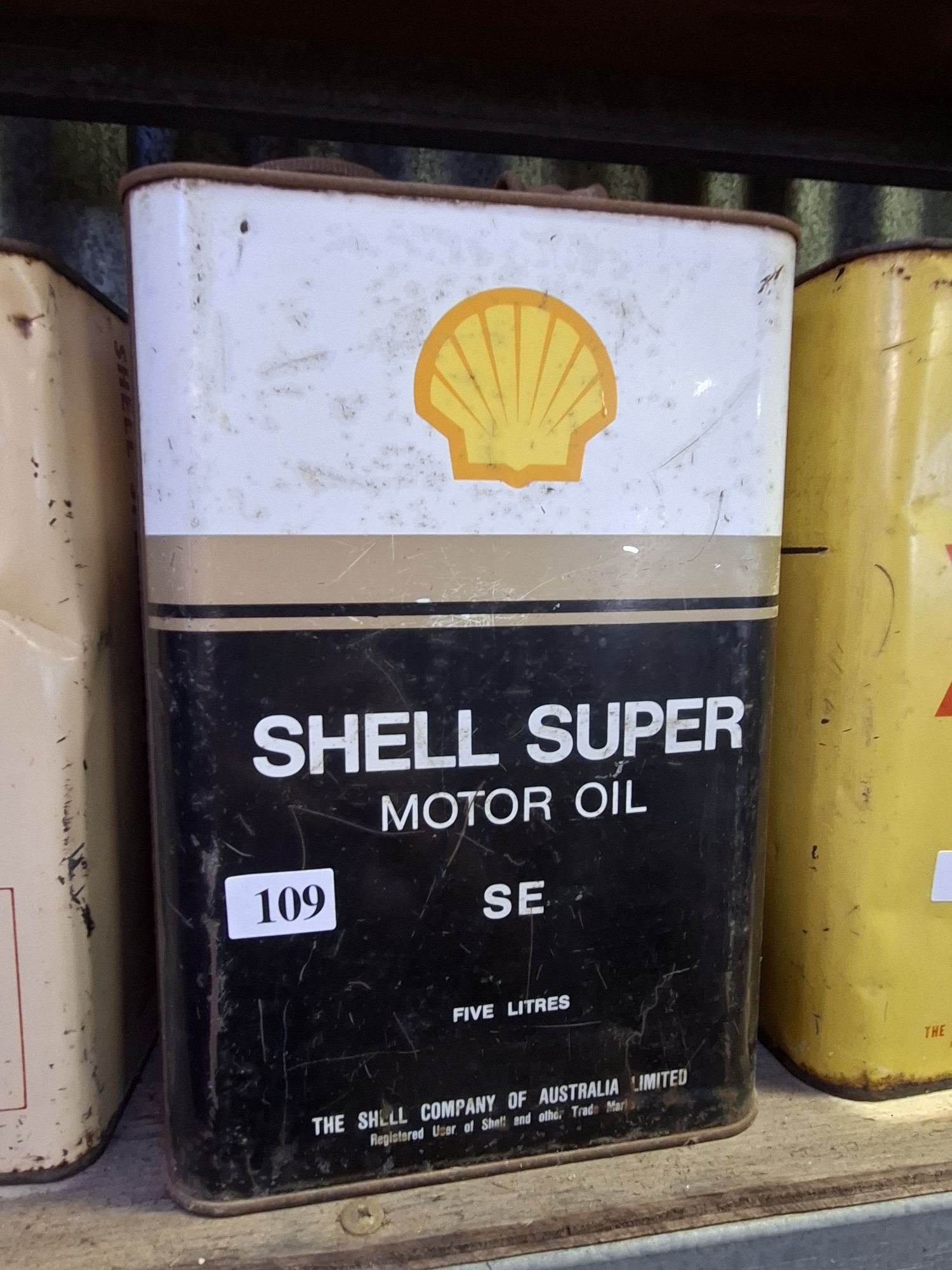 Shell Oil Can