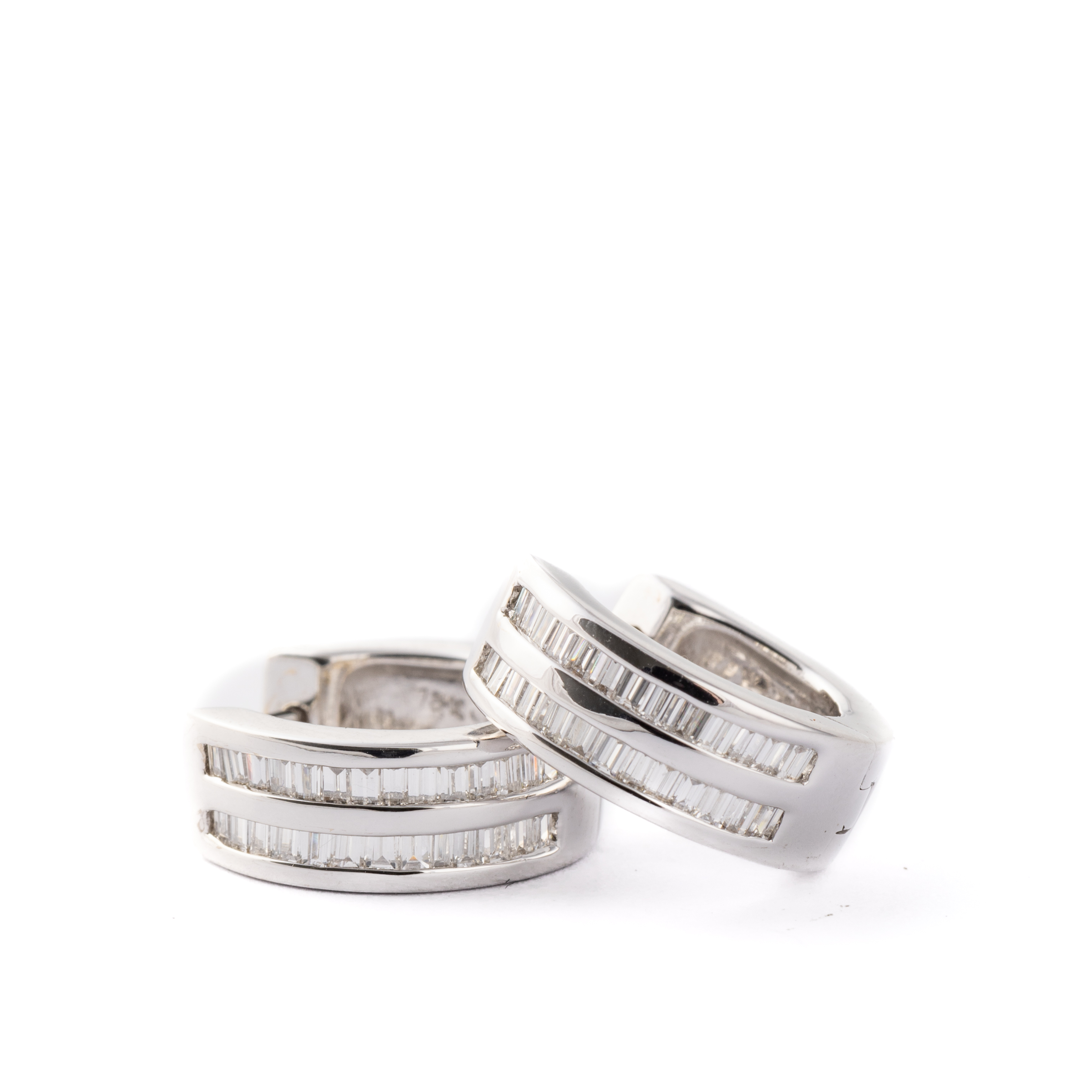 99 · Diamond Earrings 18ct