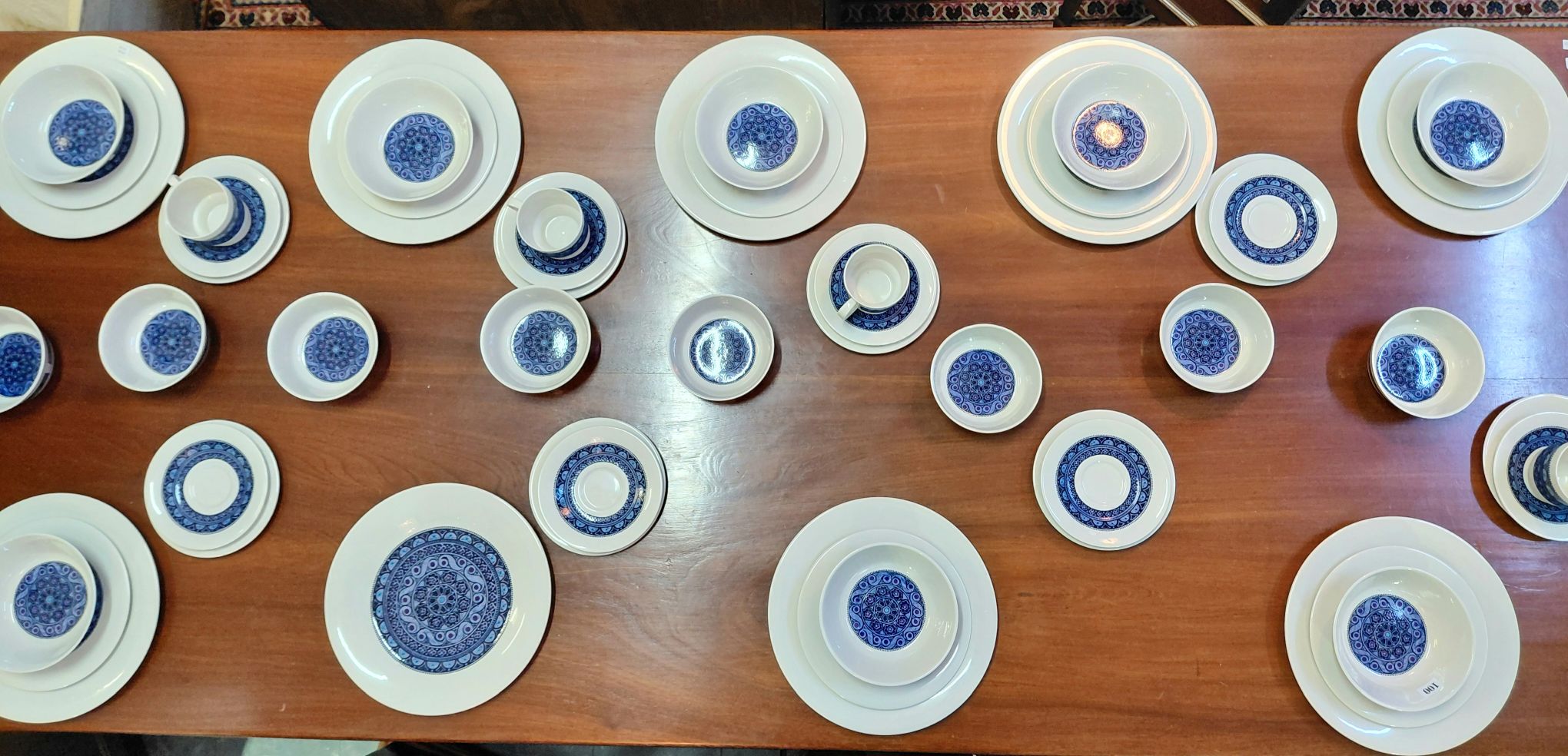 100 · ROYAL DOULTON 'BABYLON' CHINA