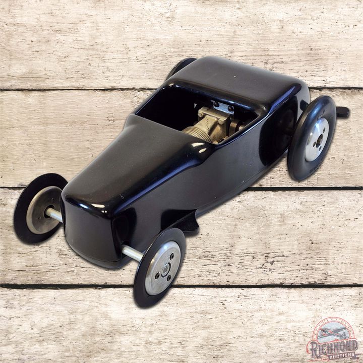 1947 Roadrunner Hot Rod Tether Car