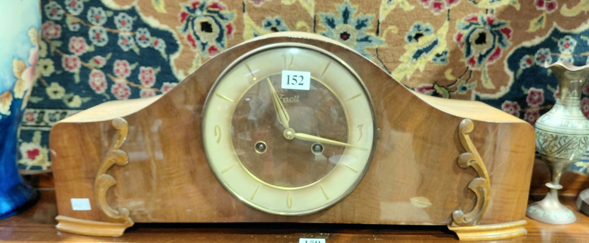 152 · TIMBER ART DECO MANTLE CLOCK