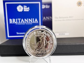 2017 ELIZABETH II 1oz SILVER 2 POUND BRITANNIA COIN
