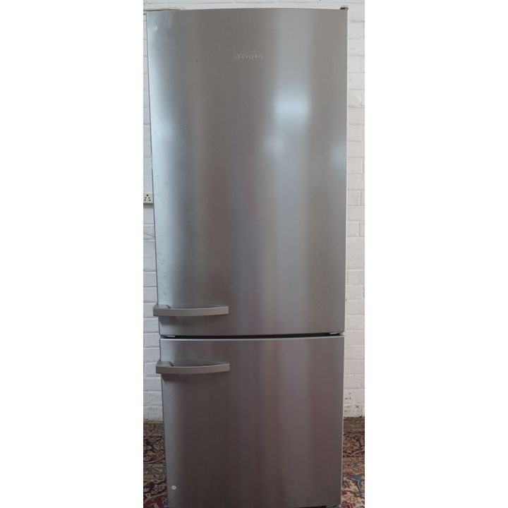 LARGE MIELE FRIDGE/FREEZER