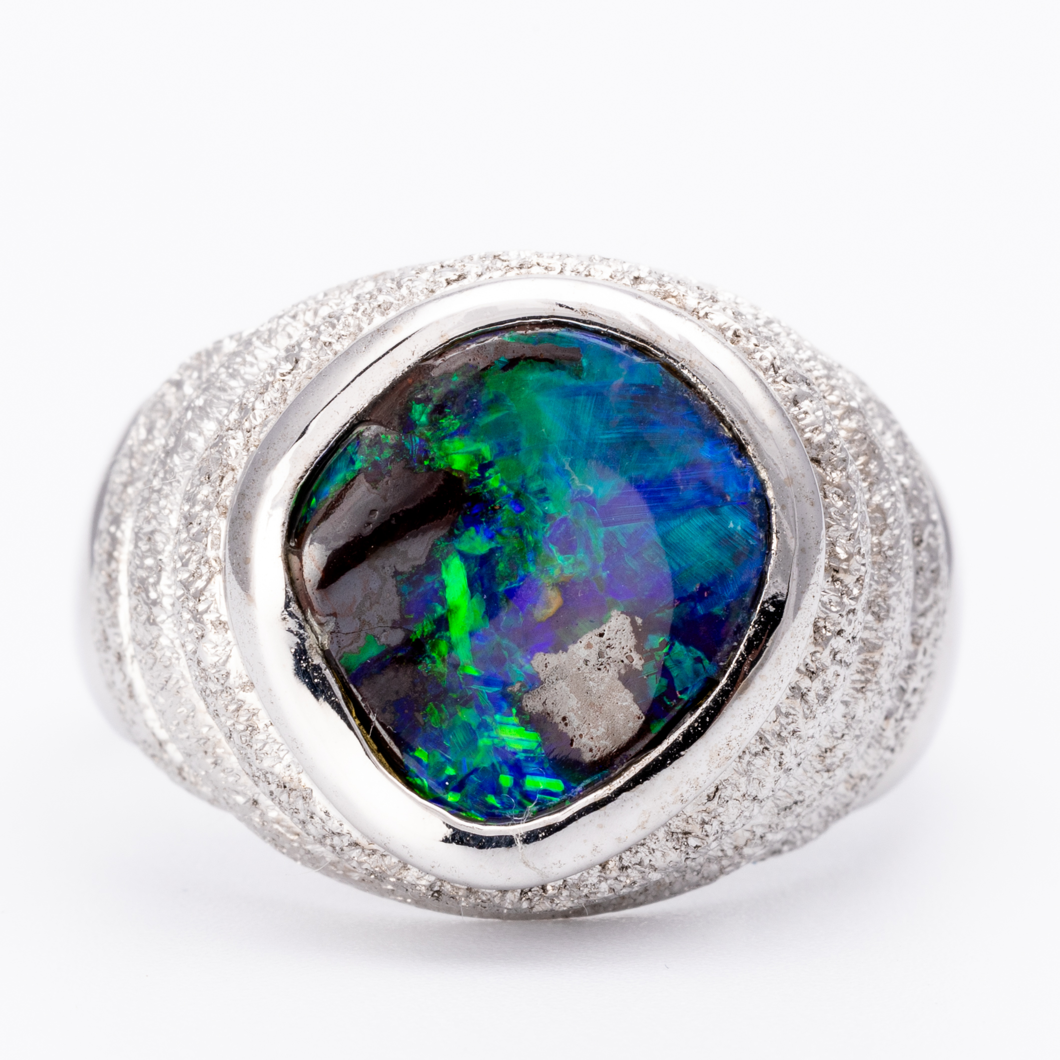161 · Australian Boulder Opal Ring 18ct Gold