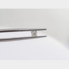 LOVELY 0,175CTS PRINCESS CUT DIAMOND COLOUR J CLARITY SI1 - 50693/104