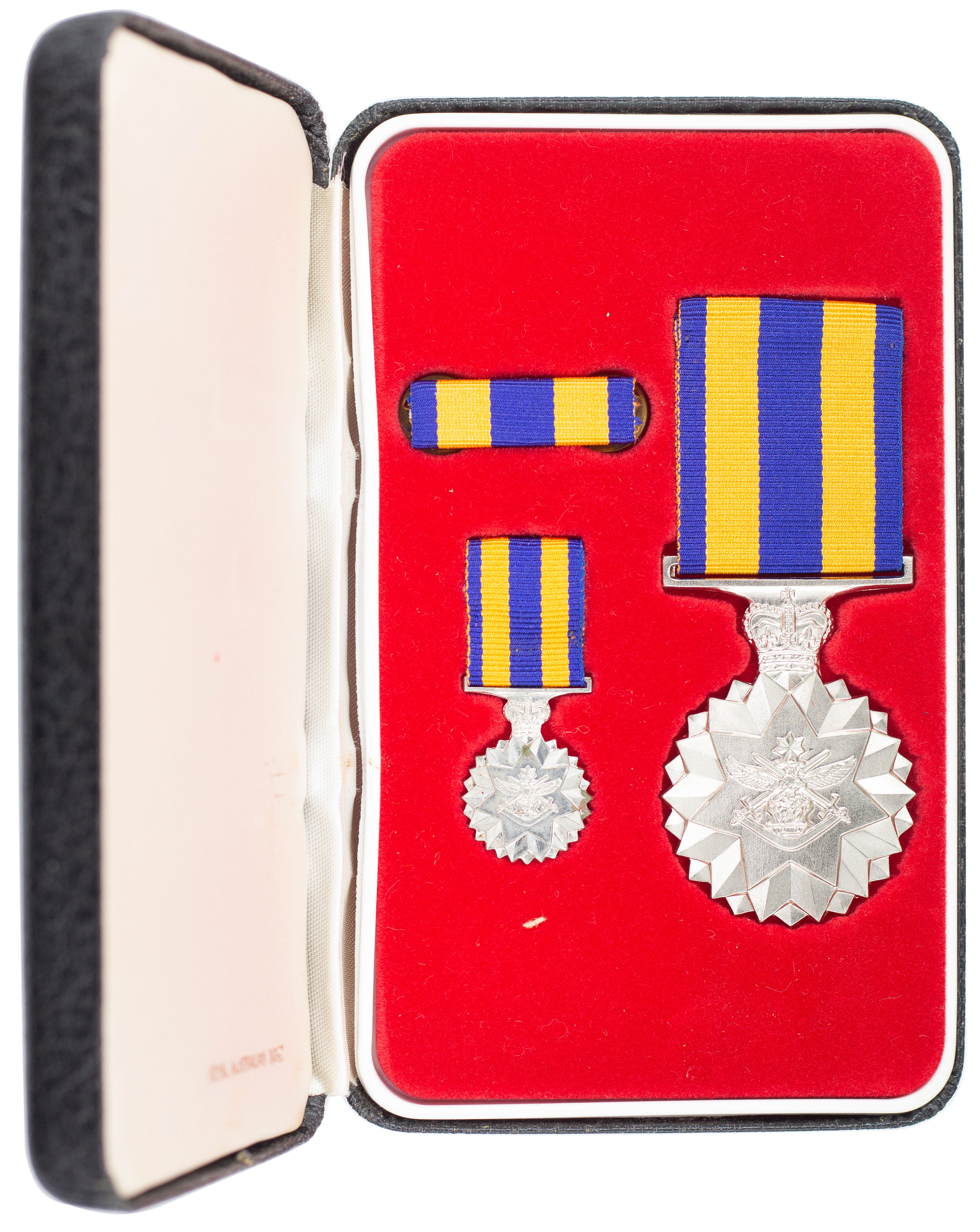 472 · Defence Force Service Medal, 1975 - 1999, UNC