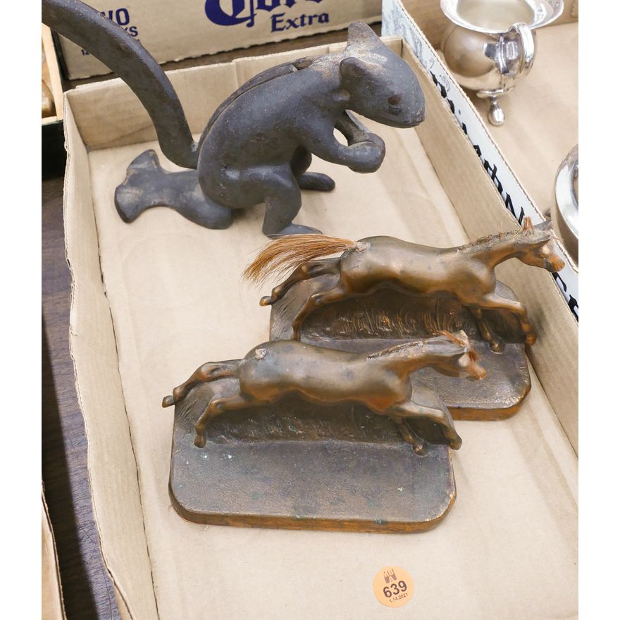 Box Old Horse Bookends Etc