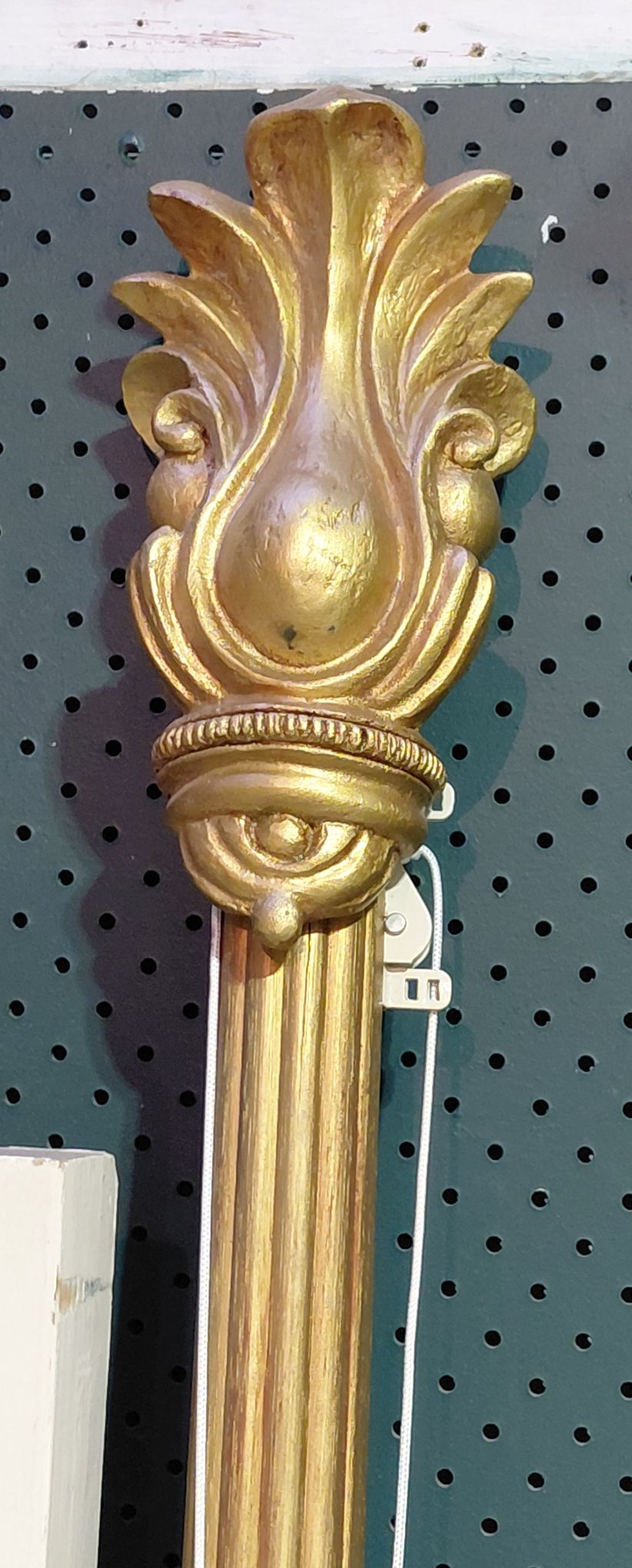 431 · EARLY CURTAIN RAIL
