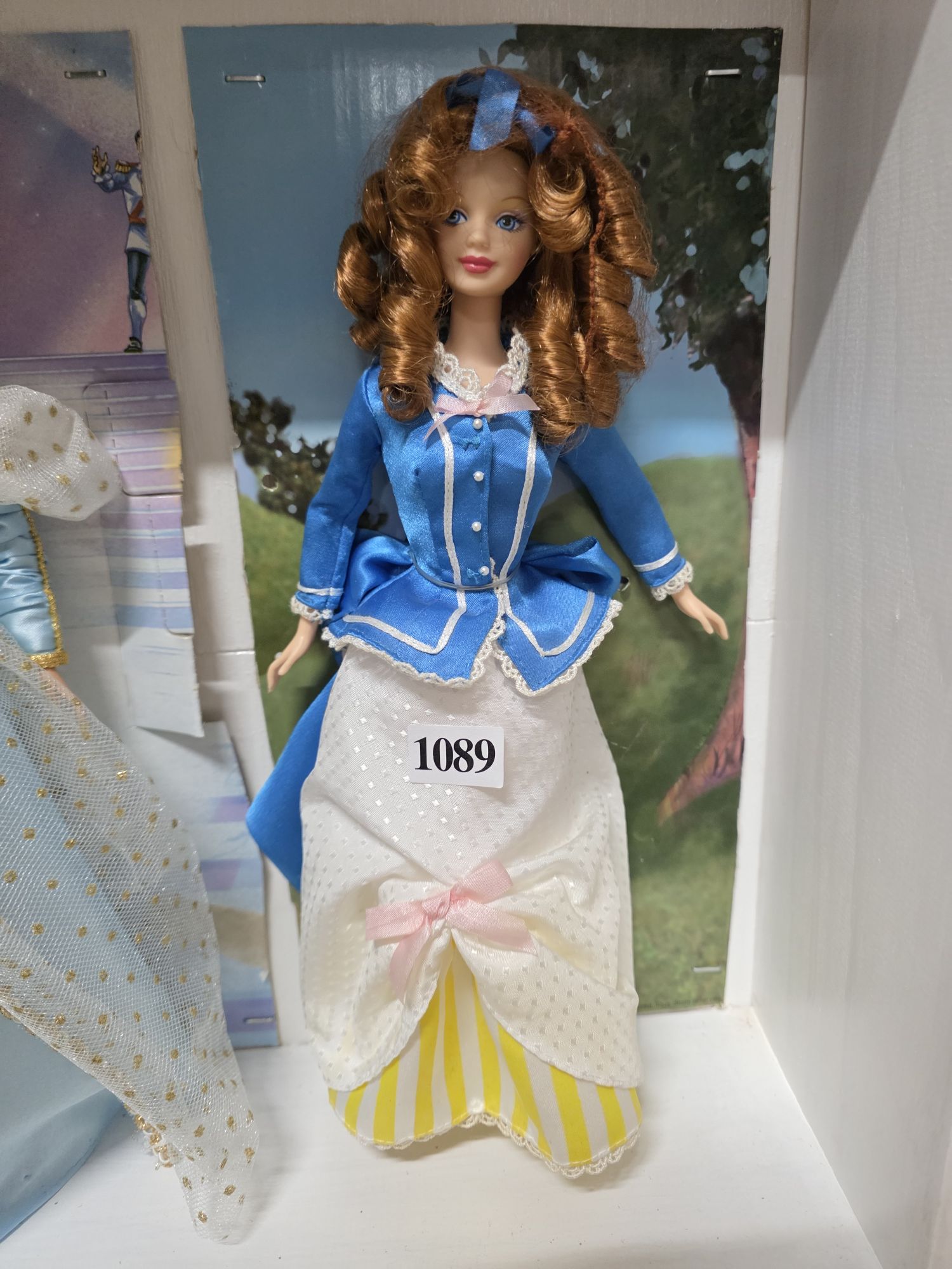 1089 · BARBIE DOLL