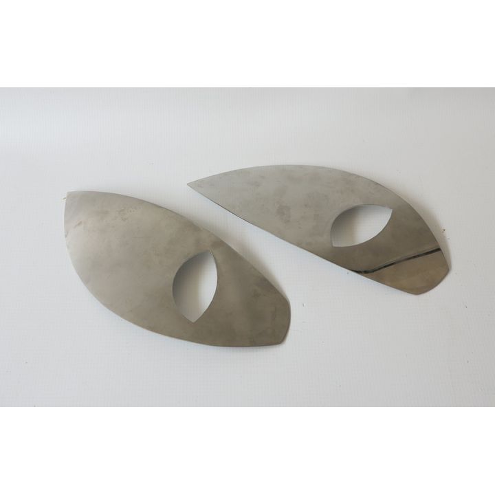PAIR OF CARROL BOYES "LEAF" SALAD SERVERS