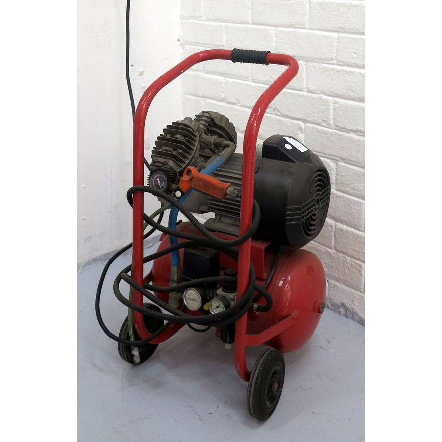 COMPRESSOR