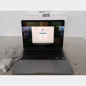 APPLE MACBOOK AIR 13-INCH WITH APPLE M1 CHIP 7-CORE GPU 256GB - SPACE GREY