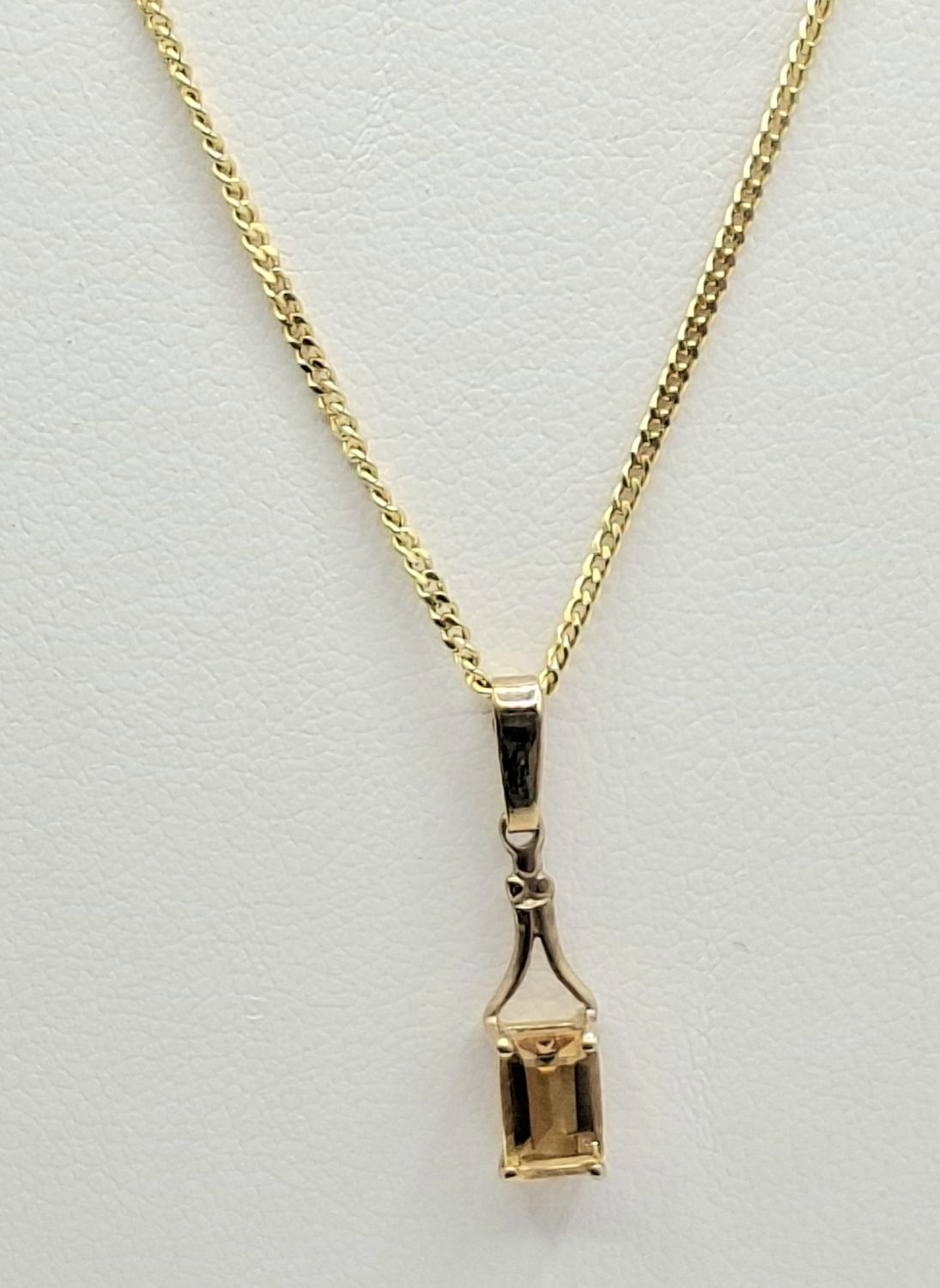 9ct Gold Citrine Pendant